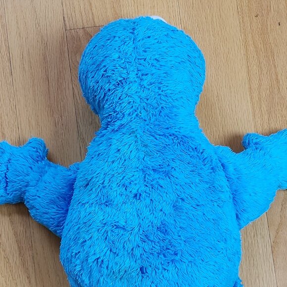 Sesame Street Cookie Monster Stuffed Animal Toy - Picture 9 of 11